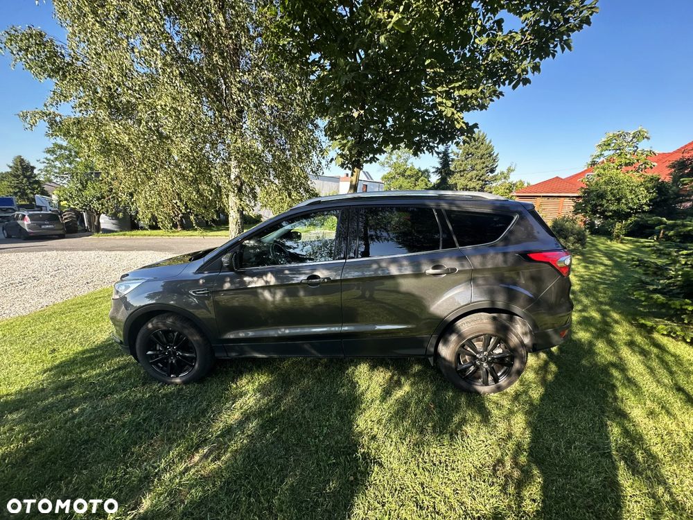 Ford Kuga 2.0 TDCi 2x4 Titanium - 19