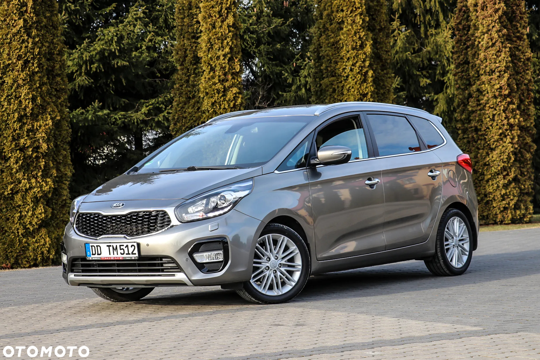 Kia Carens 1.7 CRDi XL 7os - 3