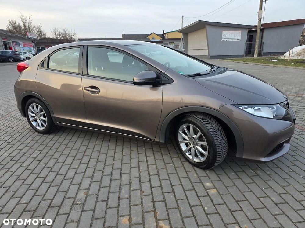 Honda Civic 1.4 Comfort - 10