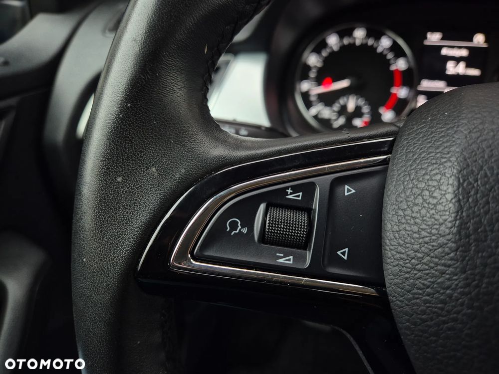 Skoda Fabia 1.2 TSI Active - 10