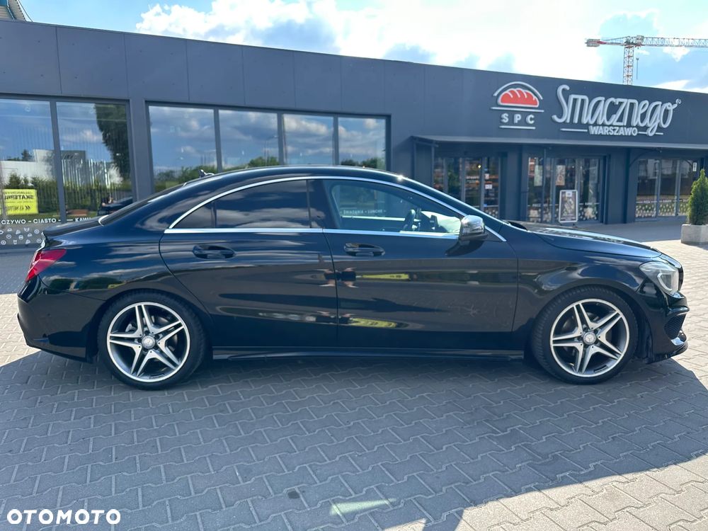 Mercedes-Benz CLA 200 7G-DCT AMG Line - 6