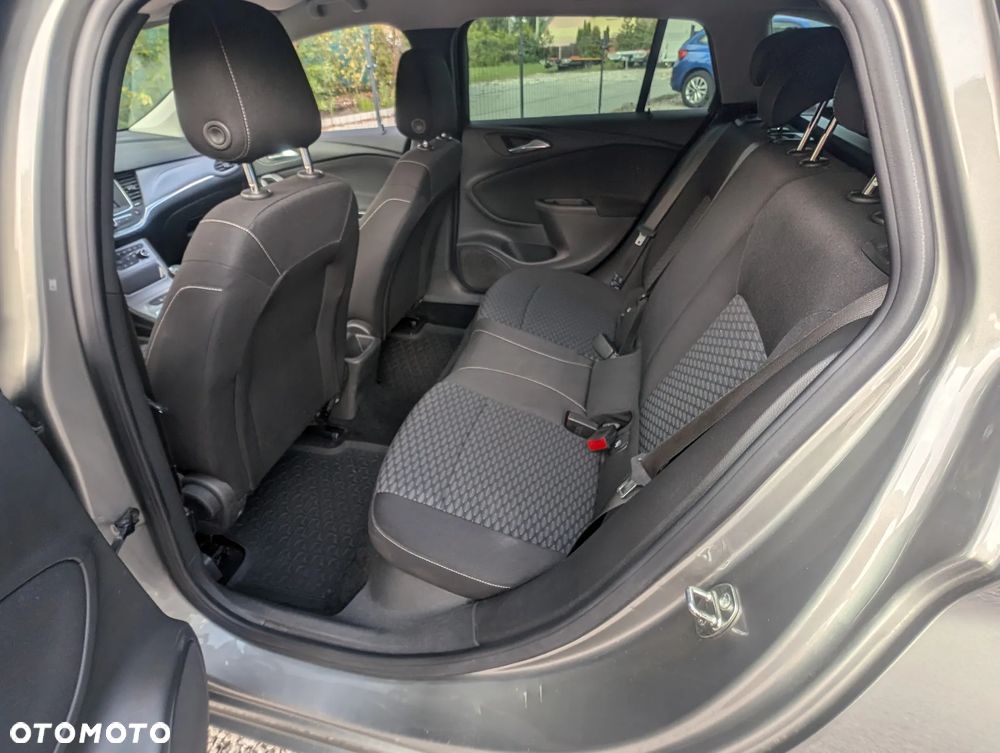 Opel Astra 1.4 Turbo Edition - 15