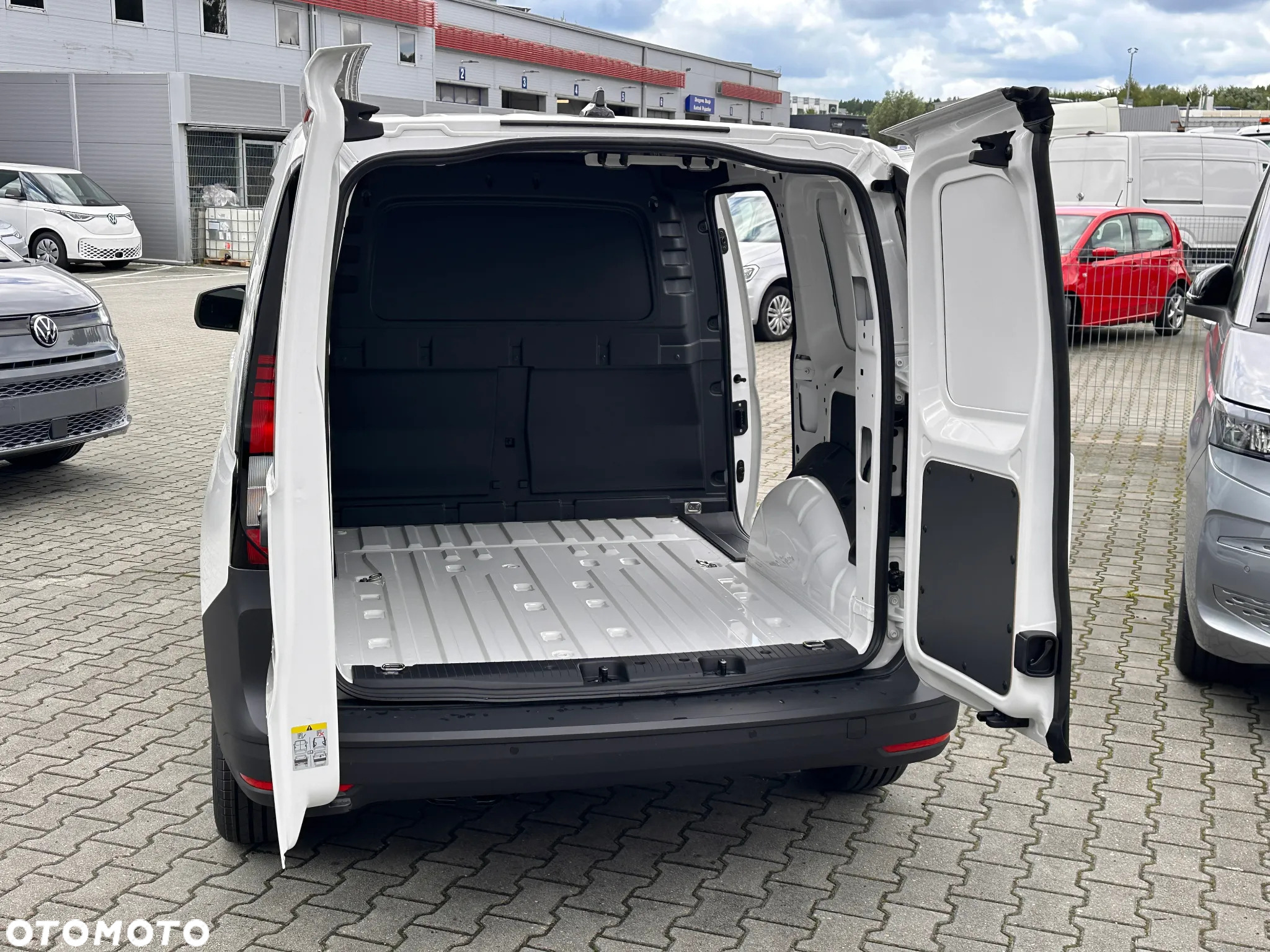 Volkswagen Caddy Cargo - 7