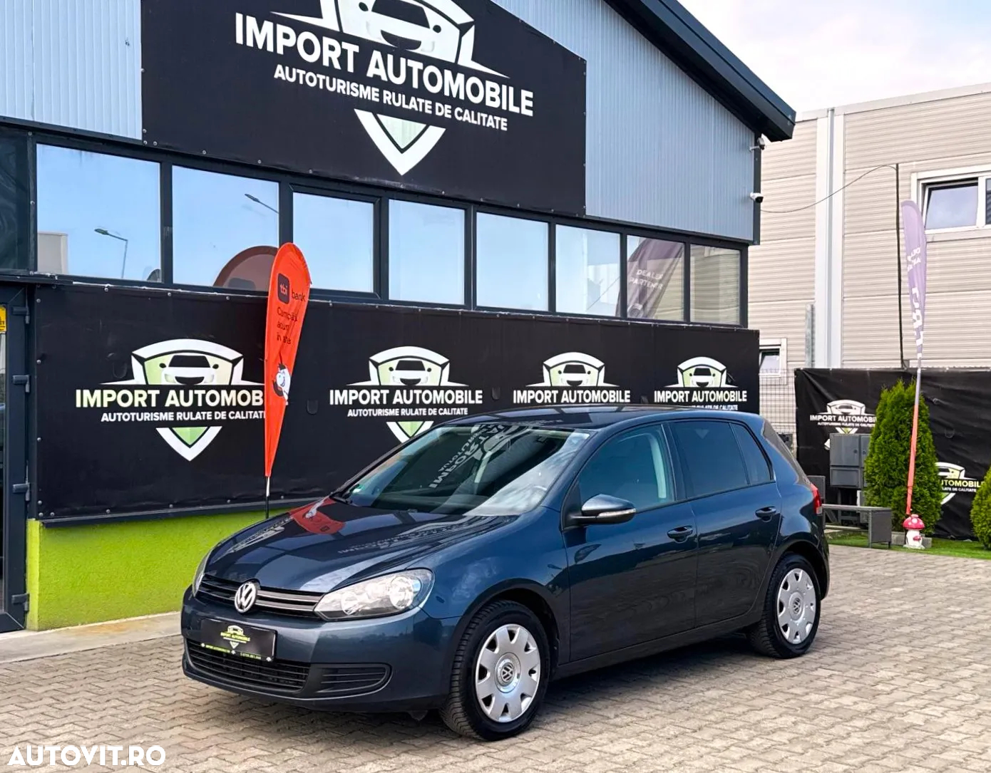 Volkswagen Golf - 2