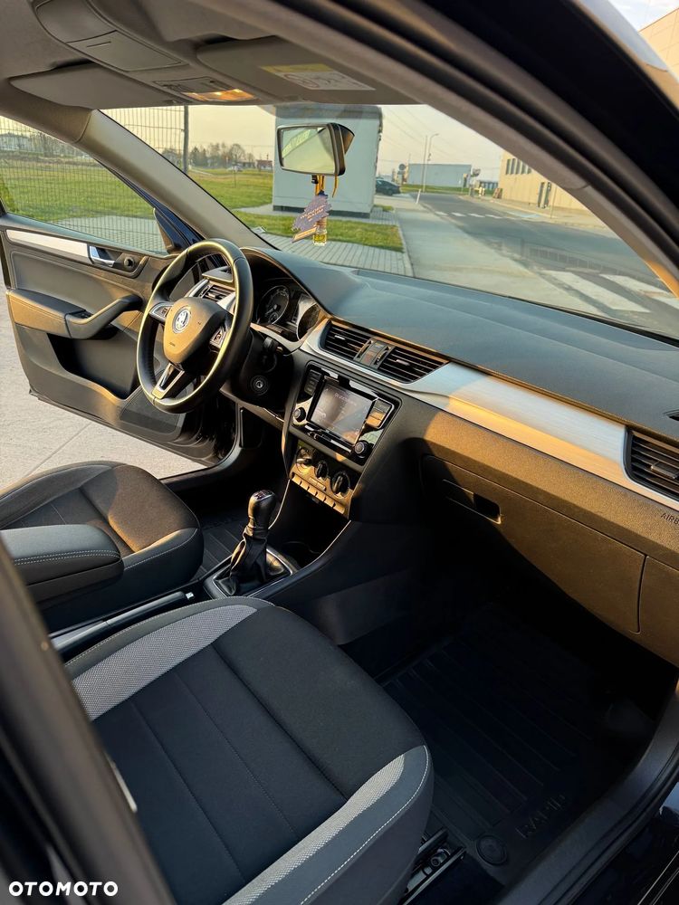 Skoda RAPID 1.0 TSI Ambition - 16