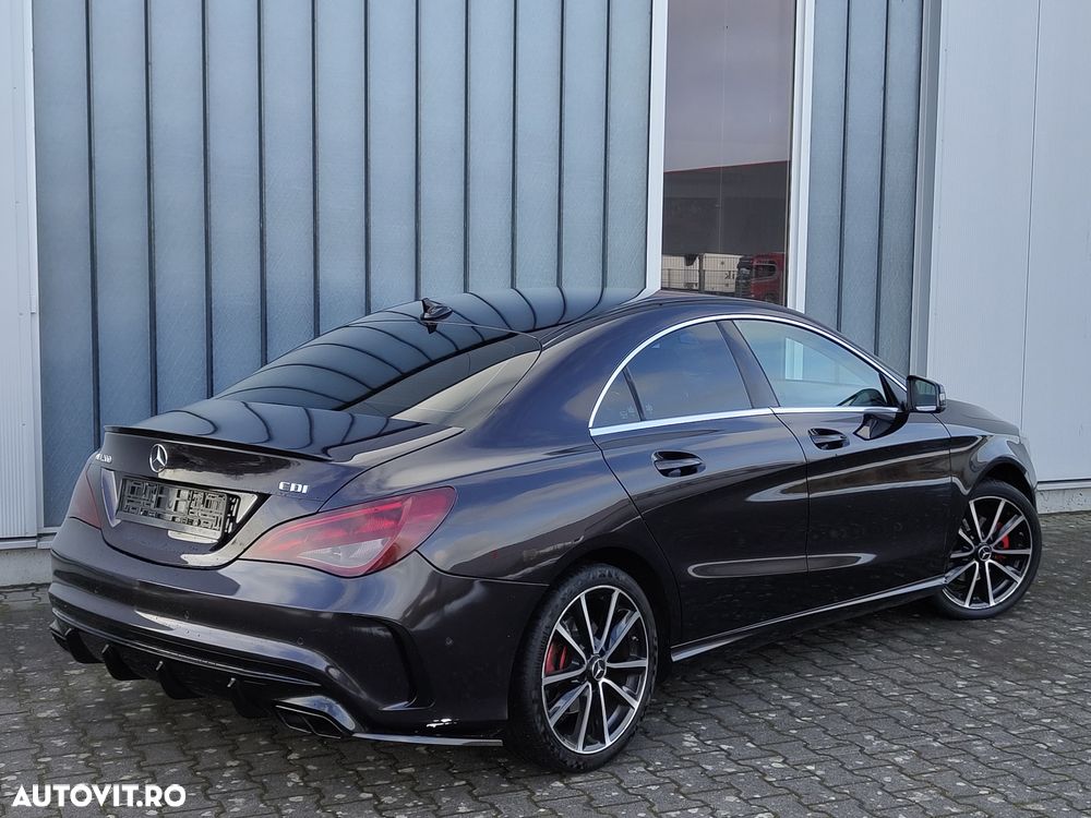 Mercedes-Benz CLA d Shooting Brake 7G-DCT AMG Line - 14
