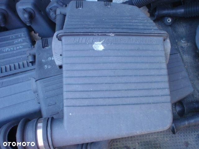obudowa filtra powietrza zatrzaski termostat rura  fiat uno punto I lancia seicento spi cinquecento sporting 1.1 1.2 8v - 4