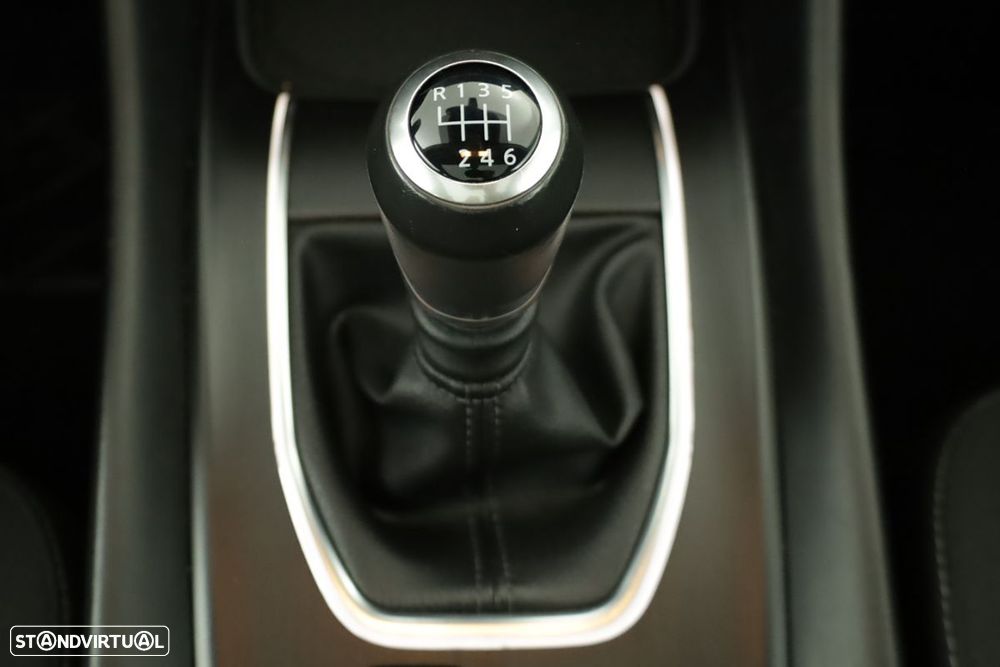 Nissan Qashqai 1.3 DIG-T N-Connecta LED - 14