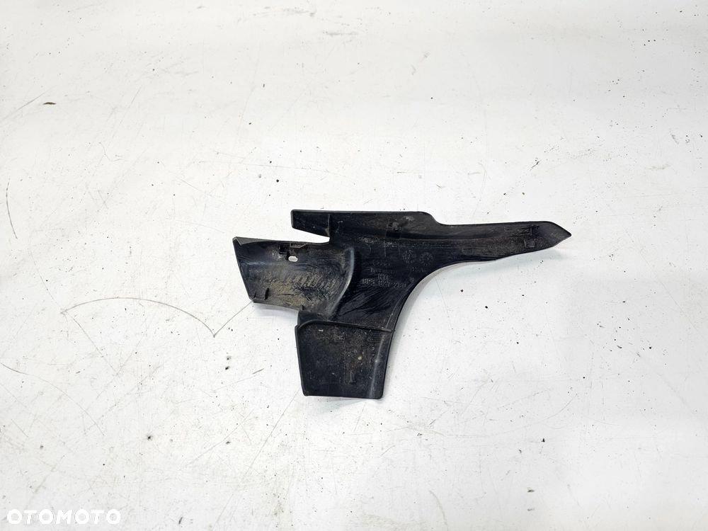 OSŁONA ZAWIASU PRAWY TYŁ AUDI A3 8P3 8P3827280 - 3