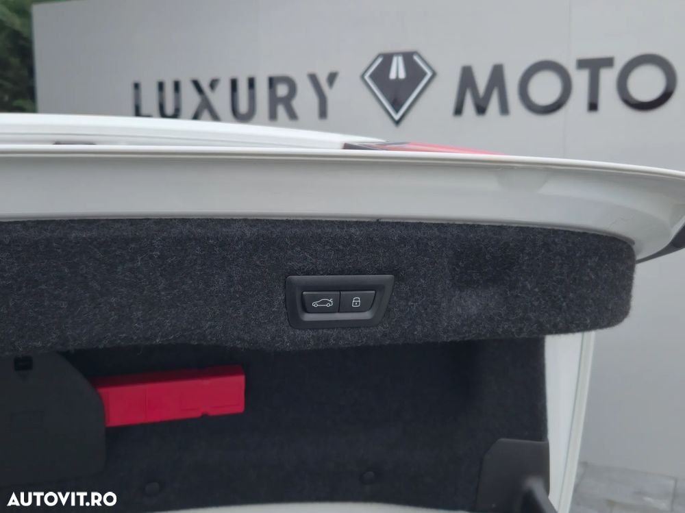 BMW Seria 5 520i Aut. M Sport Edition - 30