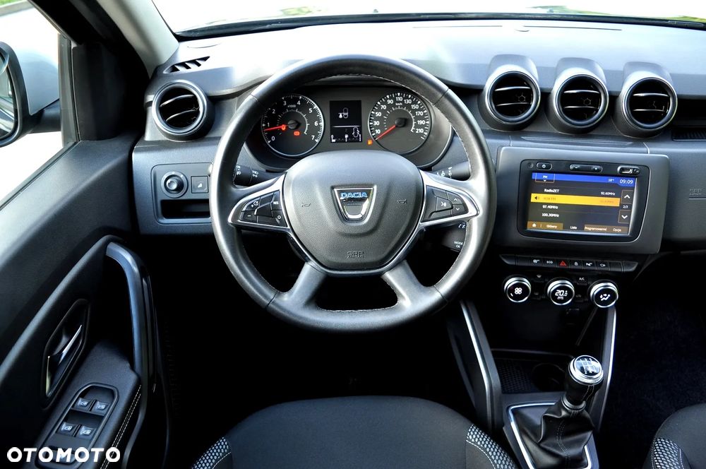 Dacia Duster 1.6 SCe Prestige - 22