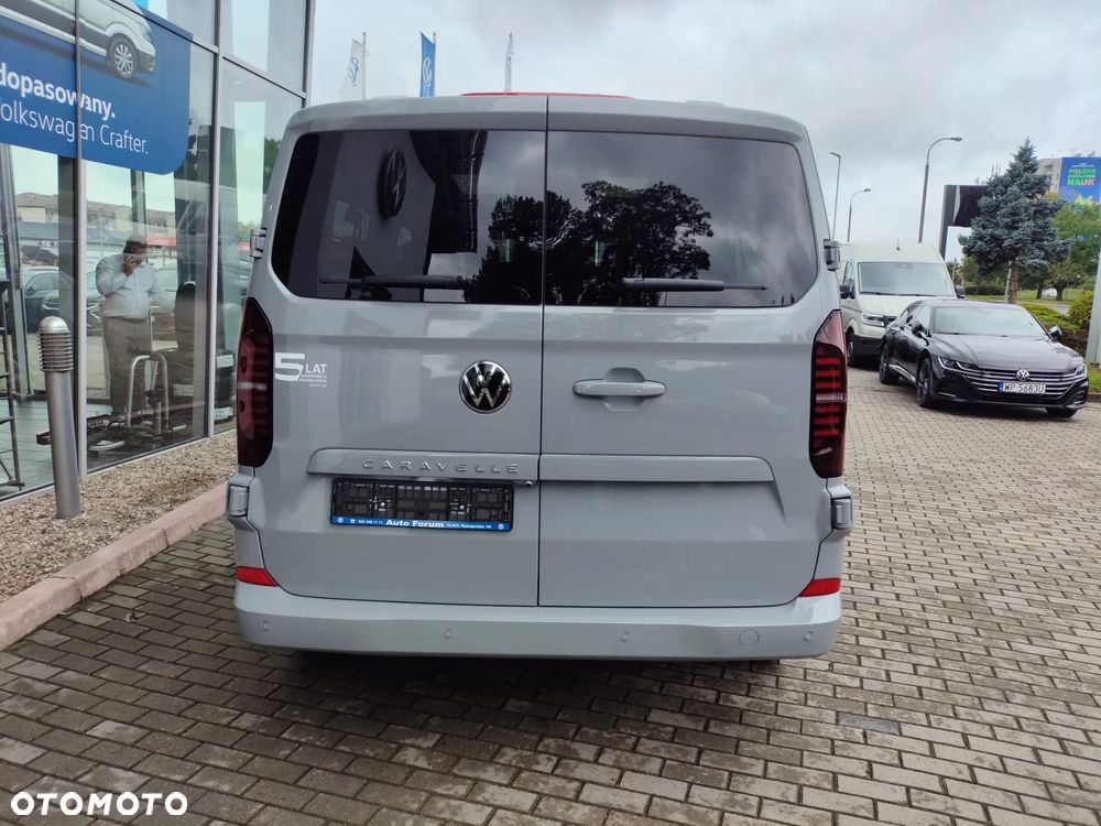 Volkswagen Caravelle - 17