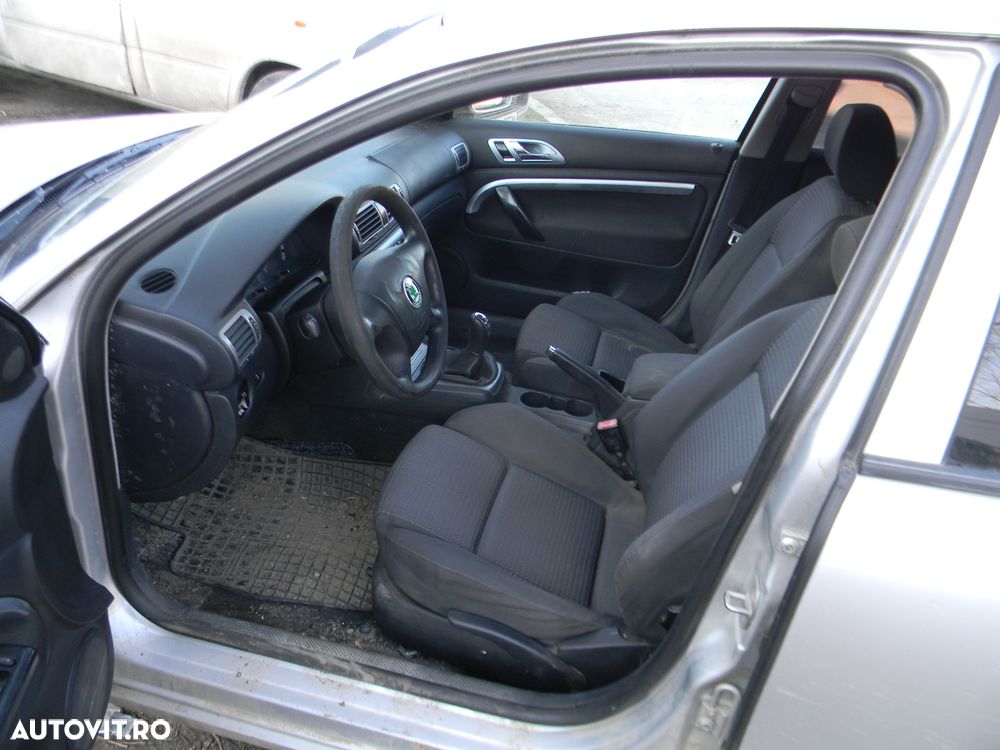 Dezmembrari  Skoda SUPERB 1 (3U)  2001  > 2008 1.9 TDI Motorina - 14