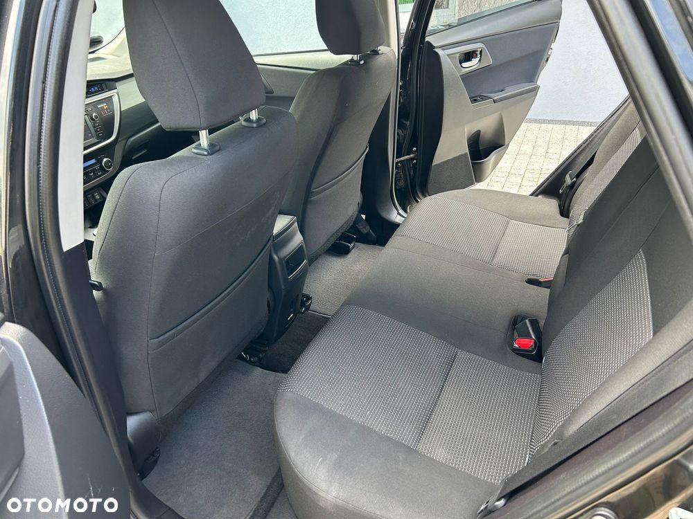 Toyota Auris 1.6 Prestige - 7