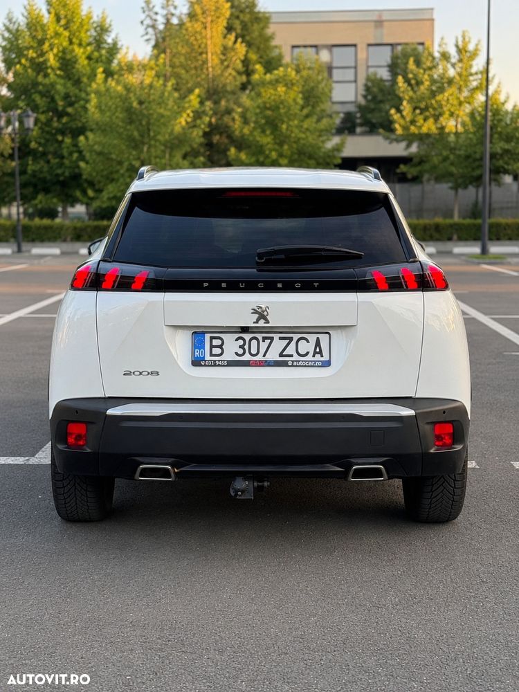 Peugeot 2008 1.2 L PureTech STT EAT8 Allure - 2