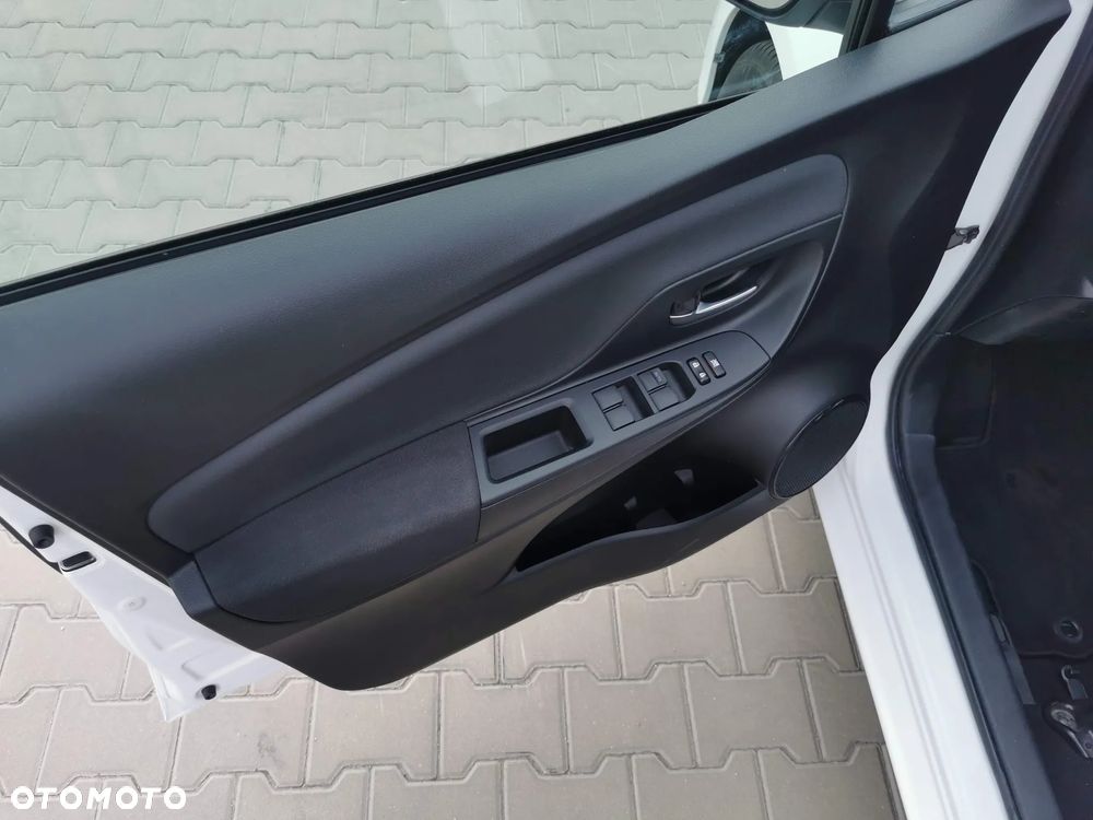 Toyota Yaris - 19