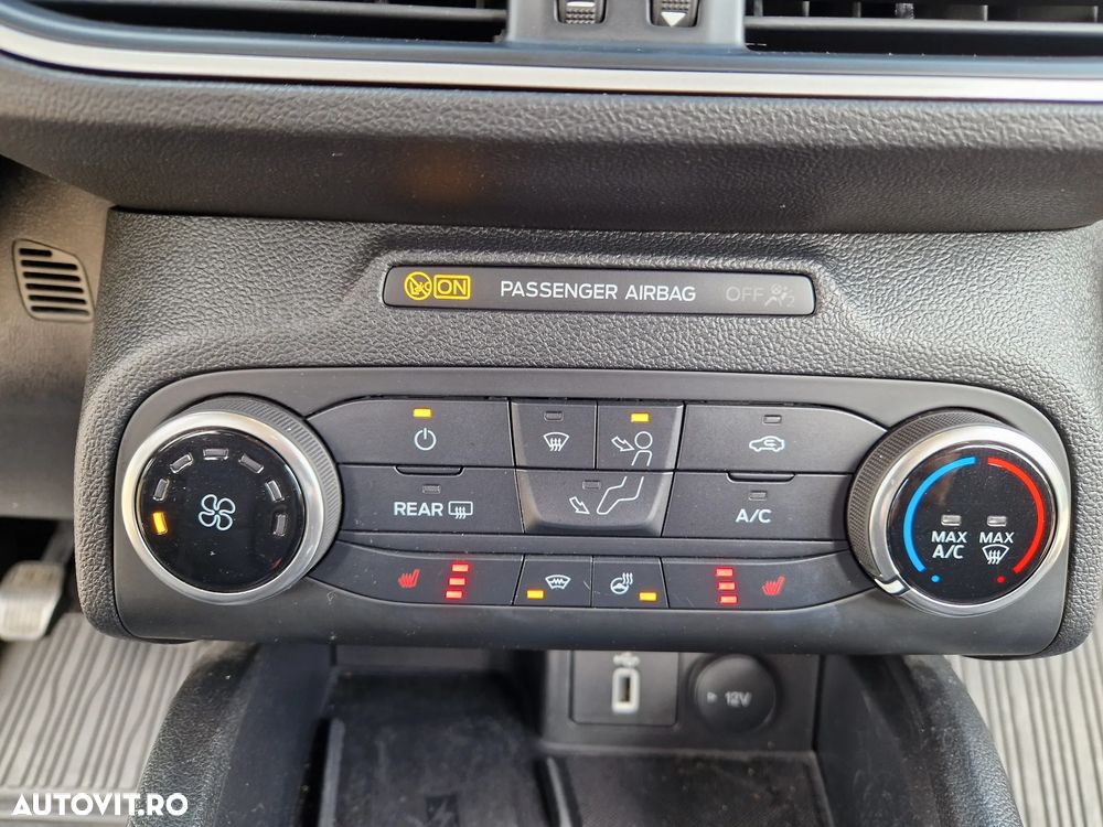 Ford Focus 1.0 EcoBoost Titanium Business - 6