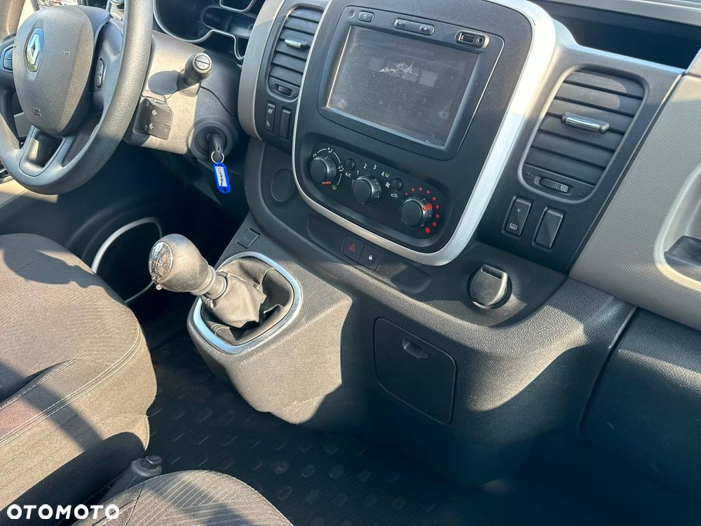 Renault TRAFIC - 13