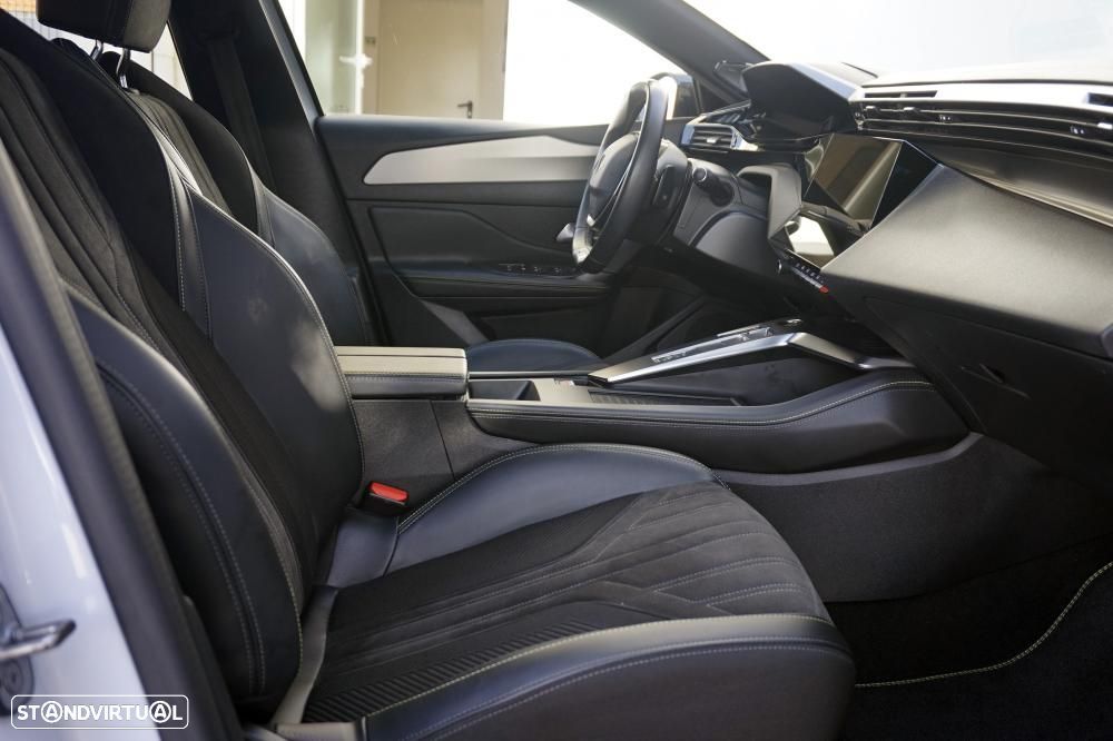 Peugeot 408 1.2 PureTech GT EAT8 - 6