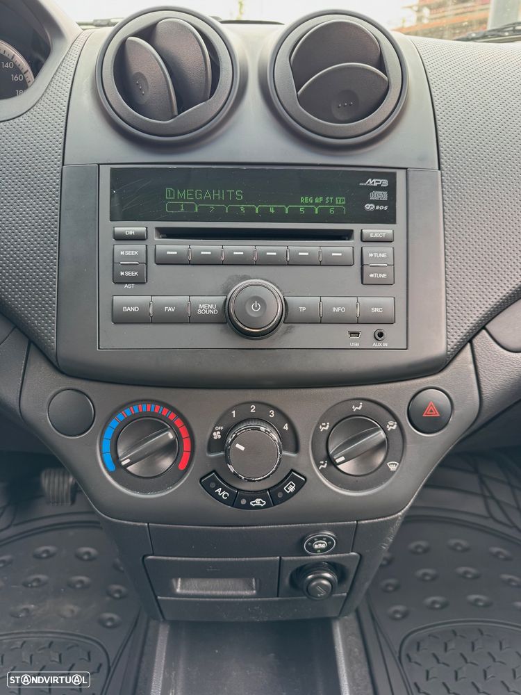 Chevrolet Aveo 1.2 LS Bi-Fuel - 12