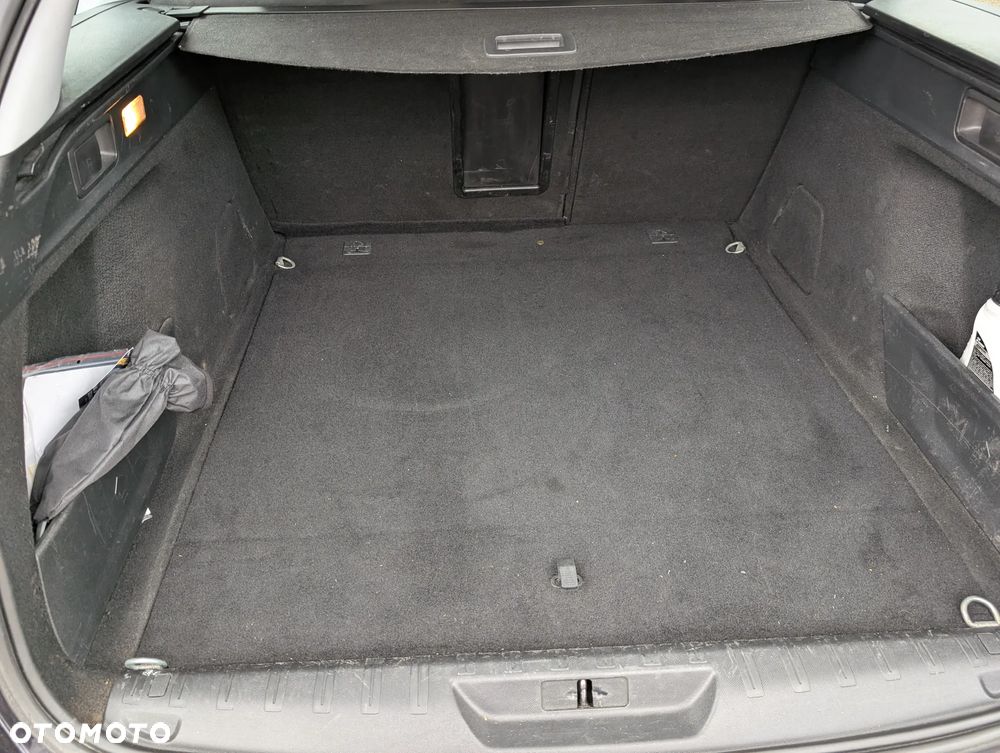 Peugeot 308 SW BlueHDi 100 Stop & Start Business-Line - 13