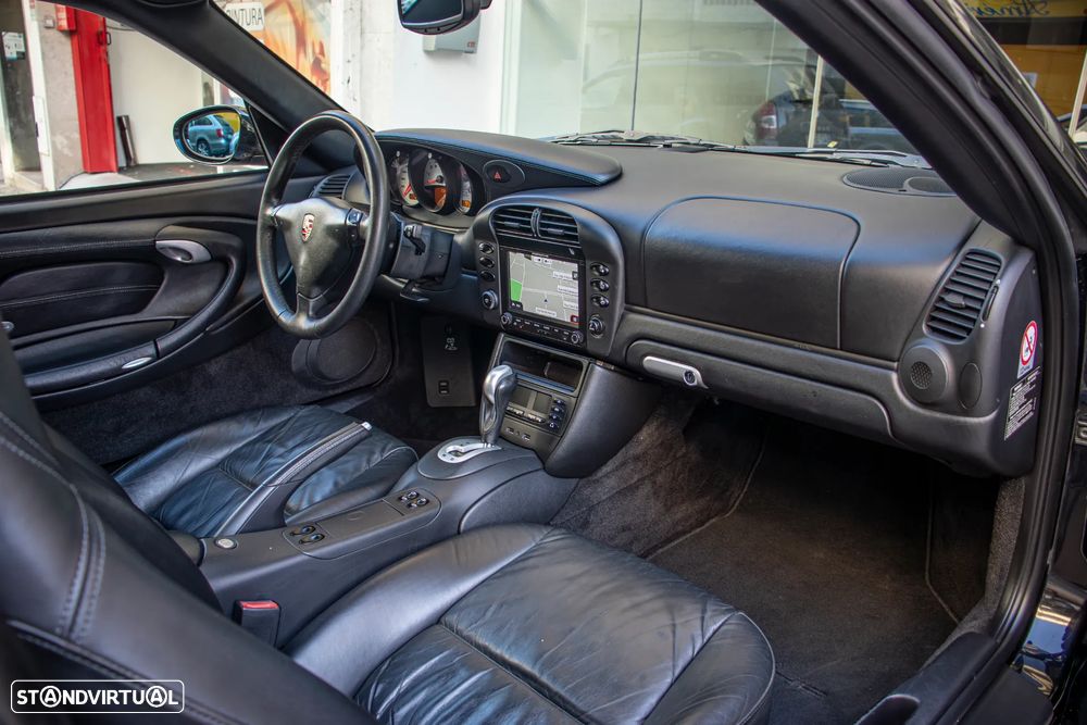 Porsche 911 (996) - 32