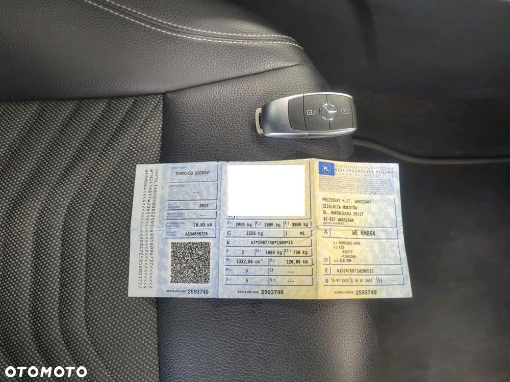 Mercedes-Benz GLB 200 7G-DCT - 25