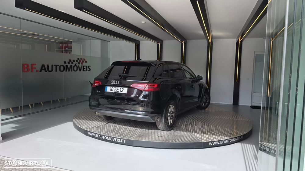 Audi A3 Sportback 1.6 TDI Advance S tronic - 18