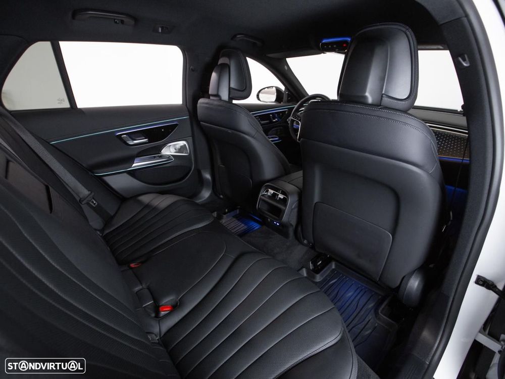 Mercedes-Benz E 300 de 4Matic All-Terrain - 10