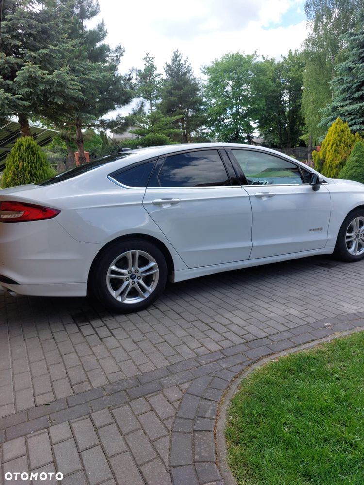 Ford Mondeo - 4