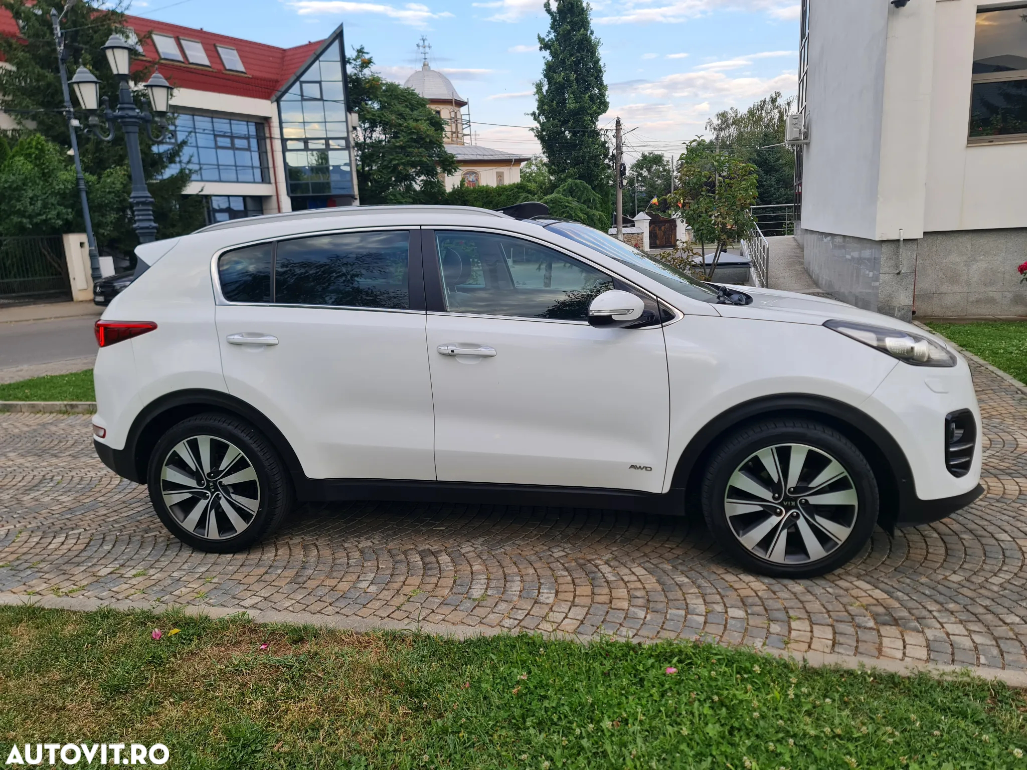 Kia Sportage 2.0 CRDI 184 AWD Aut. Platinum Edition - 4