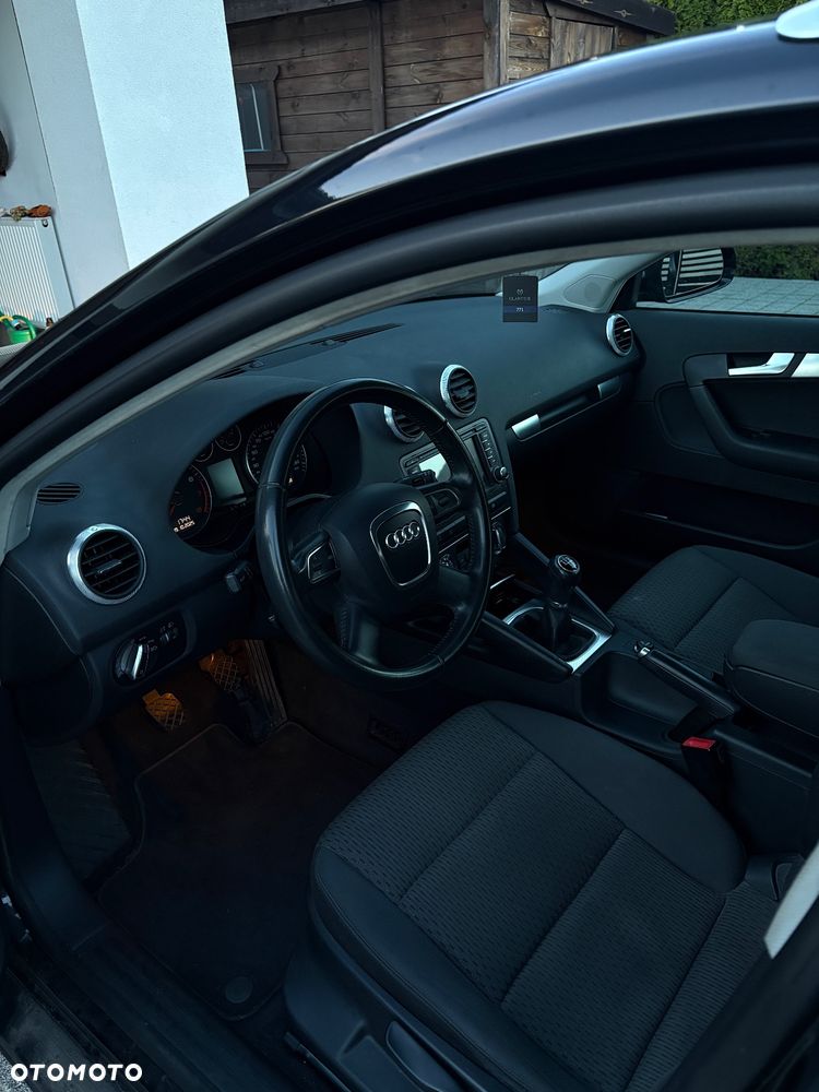 Audi A3 1.4 TFSI Ambiente - 8