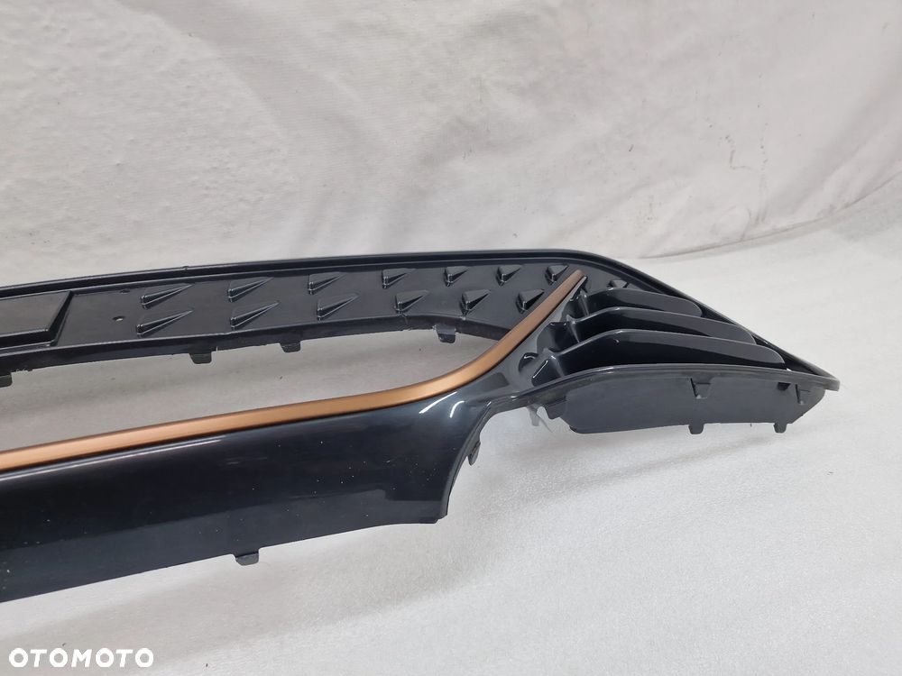 SEAT CUPRA BORN 21- 10E KRATKA ŚRODKOWA / ATRAPA / GRILL ZDERZAKA PRZEDNIEGO PRZÓD , NR 10E805903C , NR AUKCJI GL715 - 12