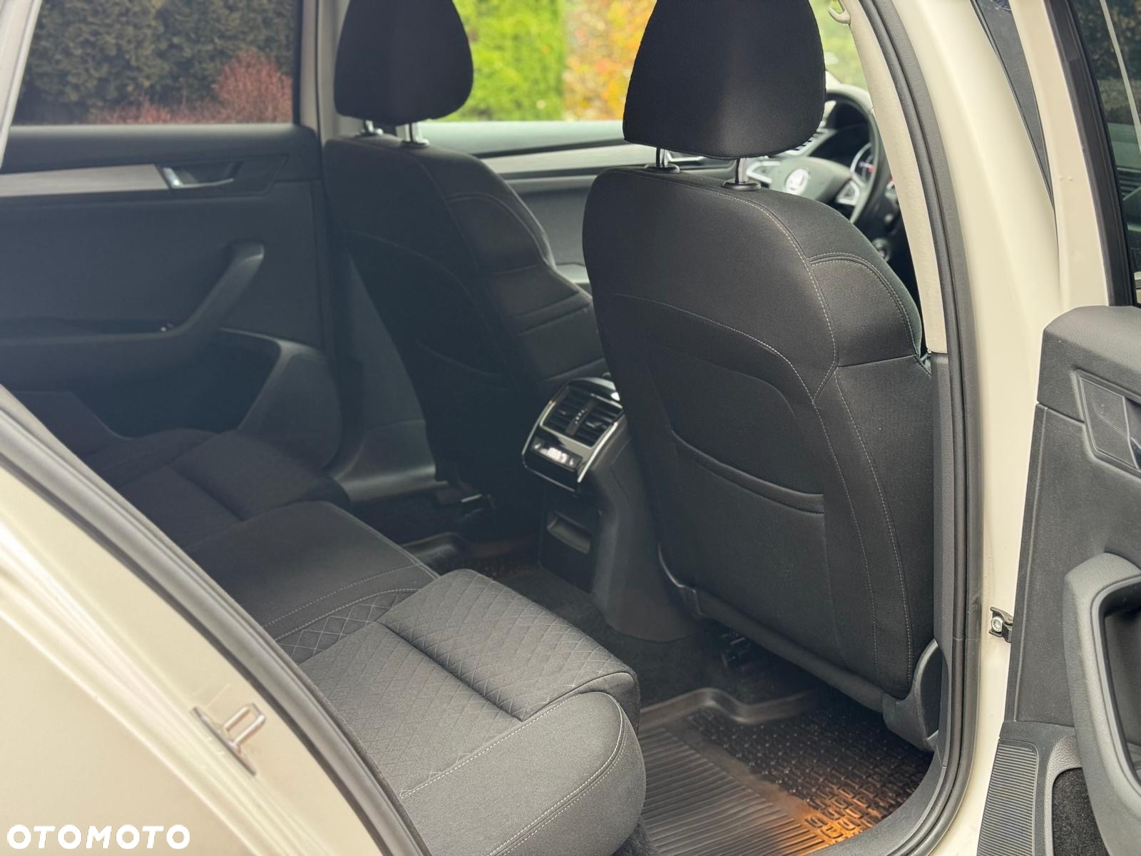 Skoda Superb - 13