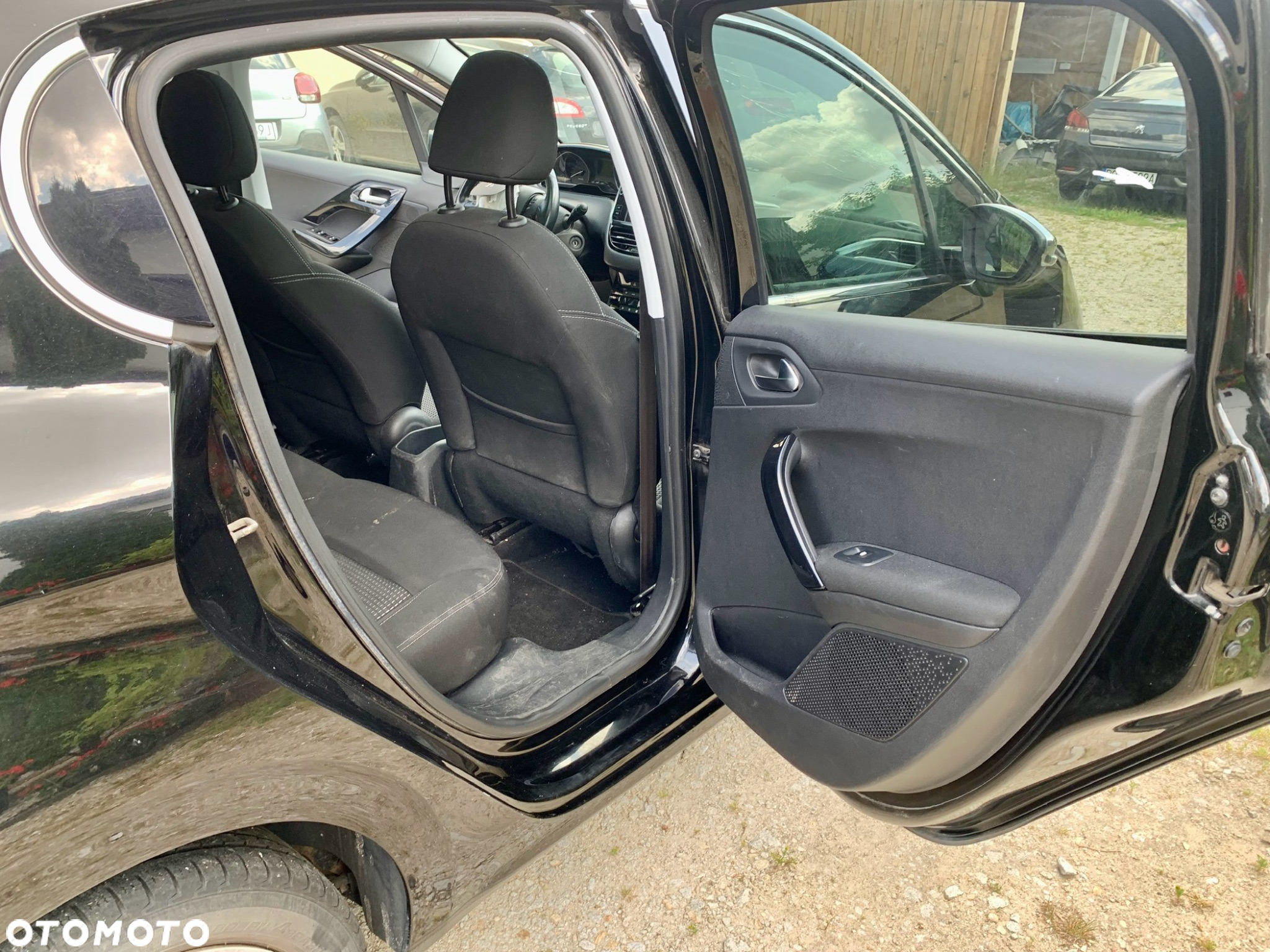 Peugeot 208 Blue-HDi 100 Stop&Start Allure - 24