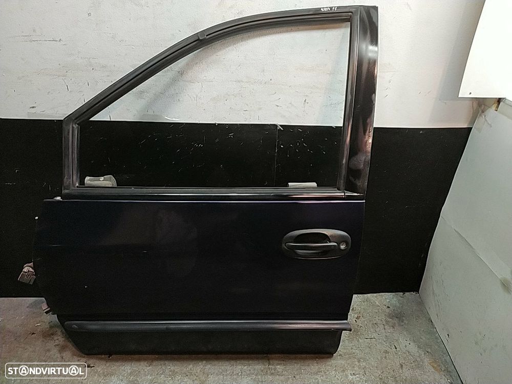 Porta Frente Esquerda Chrysler Grand Voyager - 1