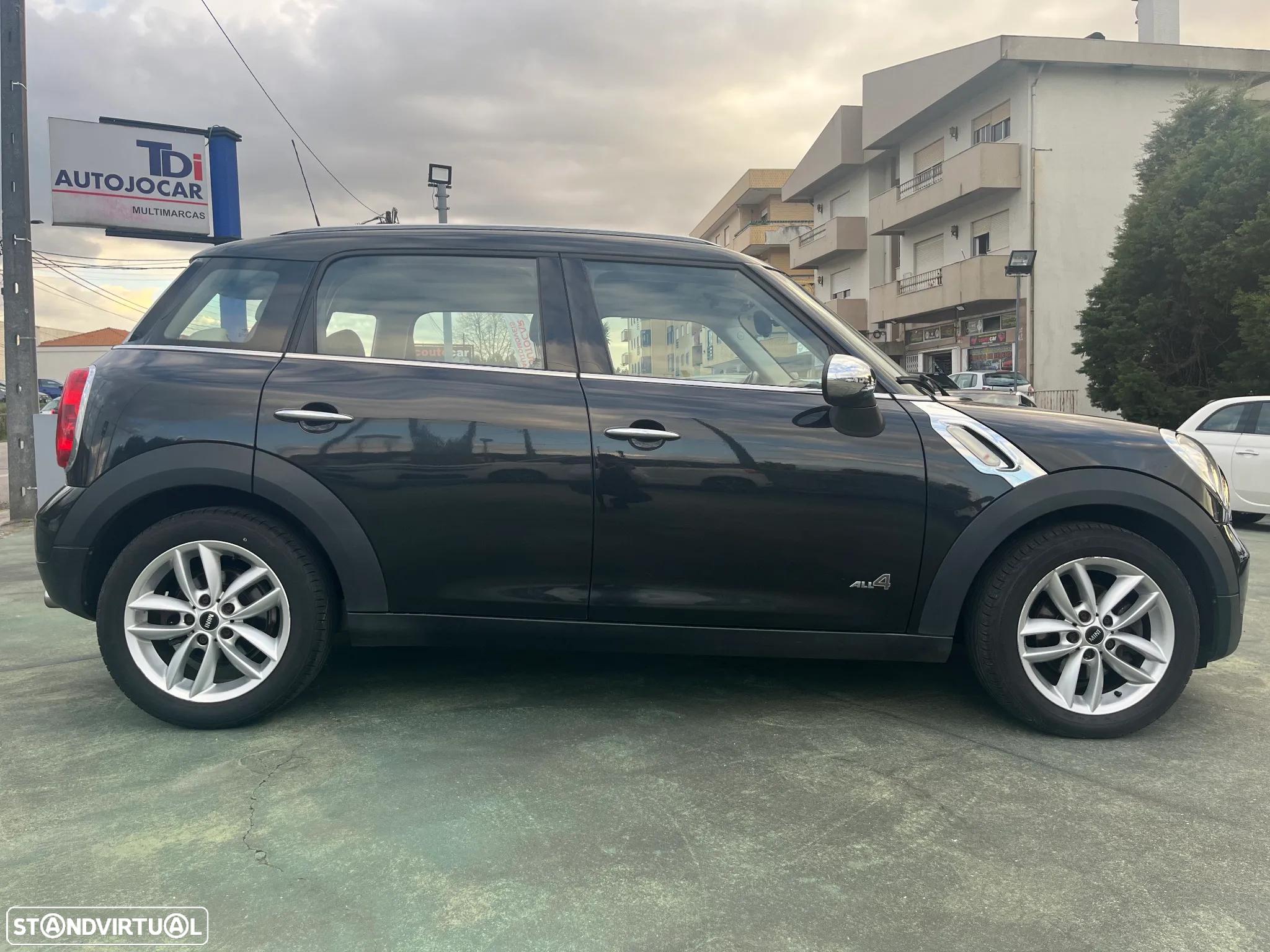 MINI Countryman Cooper D All4 Park Lane Chili - 8