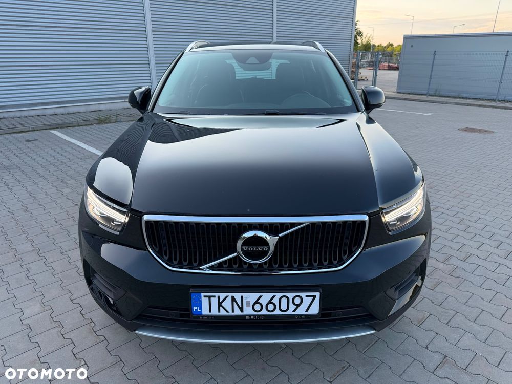 Volvo XC 40 D3 Momentum Pro - 2