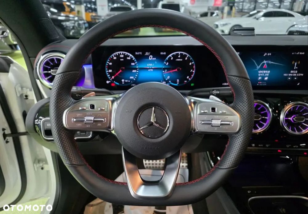 Mercedes-Benz CLA 250 4Matic 8G-DCT Edition Progressive Line - 15