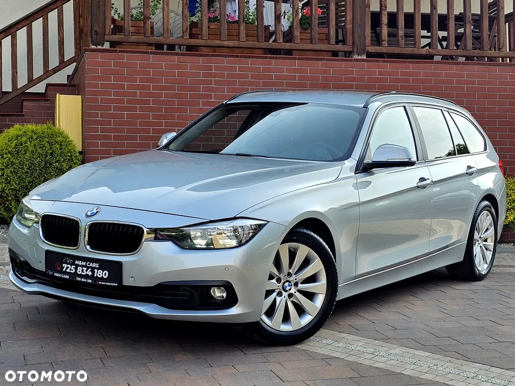 BMW Seria 3 318d Touring Sport Line - 12
