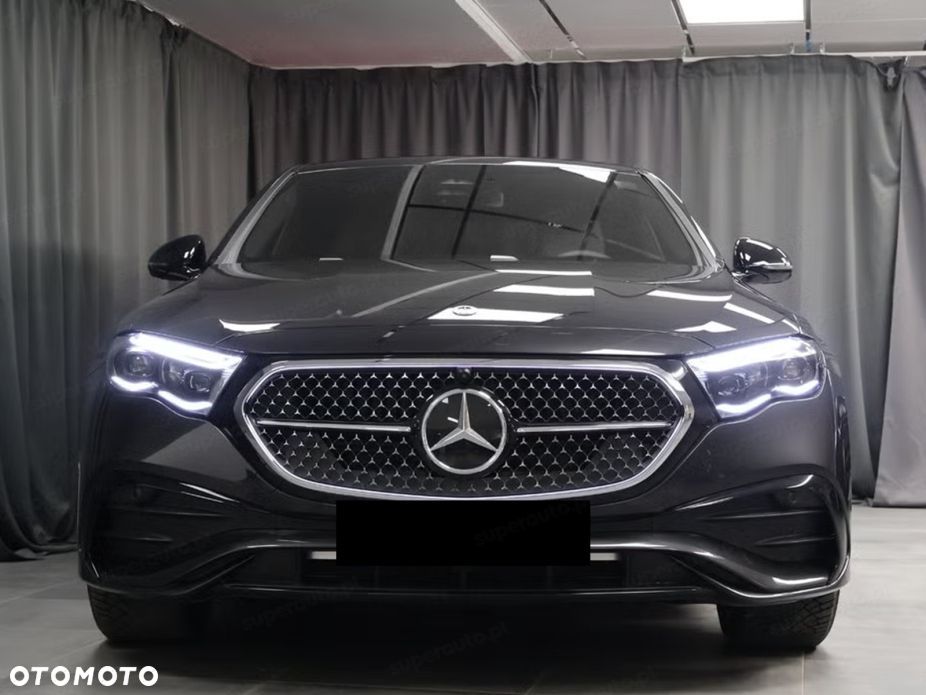 Mercedes-Benz Klasa E 220 d mHEV 4-Matic AMG 9G-Tronic - 2