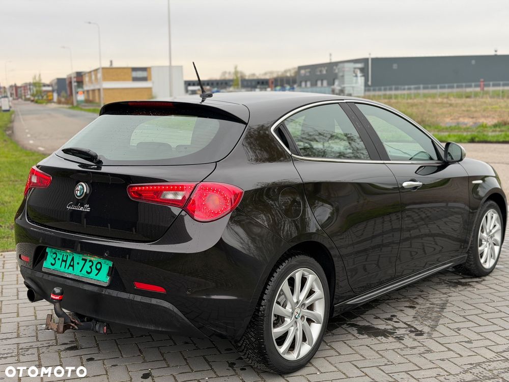 Alfa Romeo Giulietta 1.4 TB MultiAir Distinctive TCT - 8