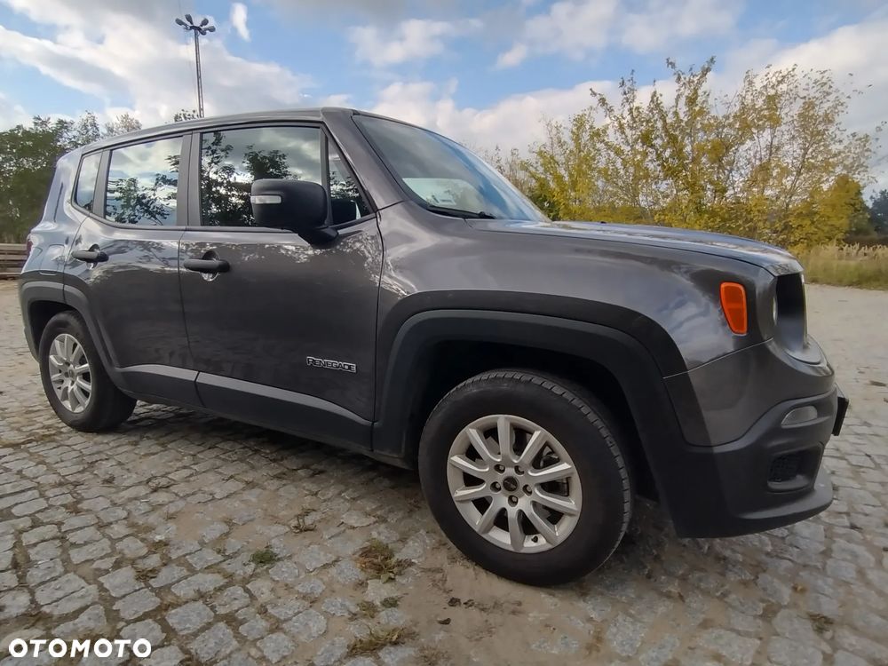 Jeep Renegade 1.6 E-TorQ Sport FWD - 10