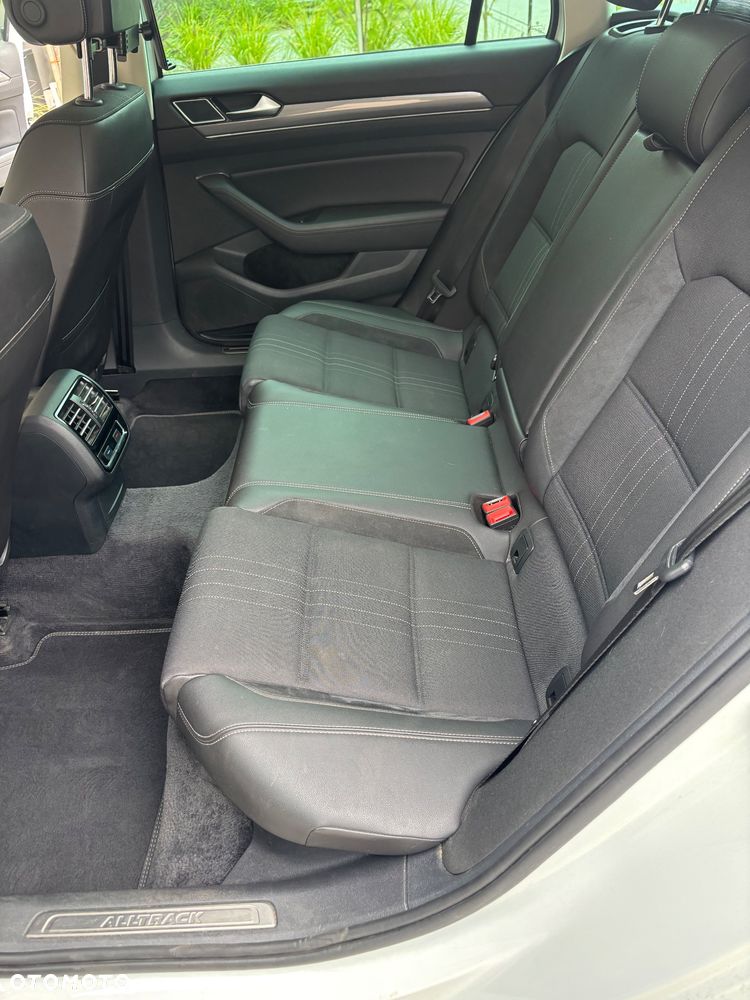 Volkswagen Passat Alltrack 2.0 TDI SCR 4Motion DSG (BMT) - 16