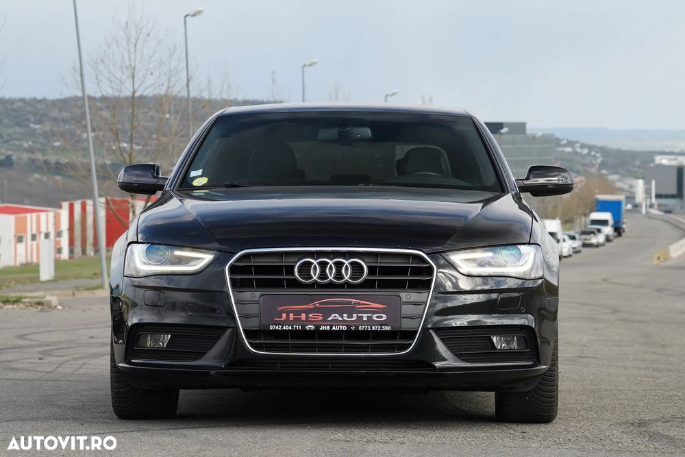 Audi A4 2.0 TDI DPF S line Sportpaket - 18