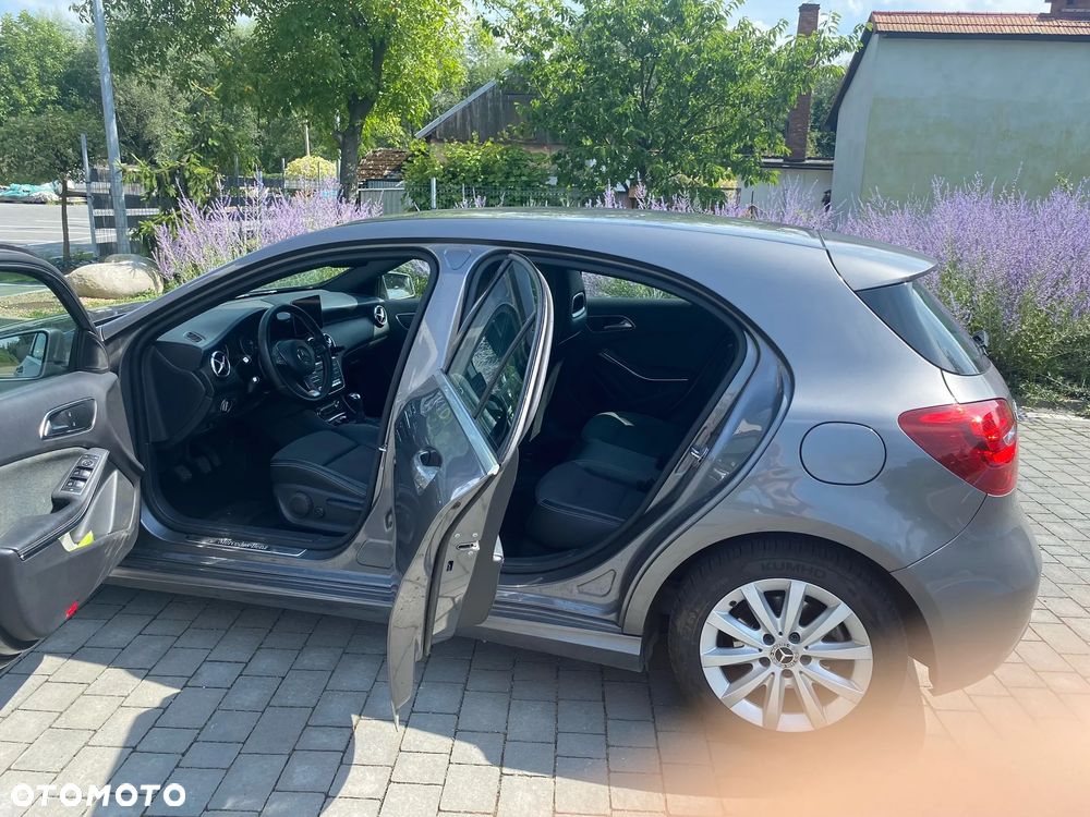 Mercedes-Benz Klasa A 180 CDI (BlueEFFICIENCY) Urban - 4
