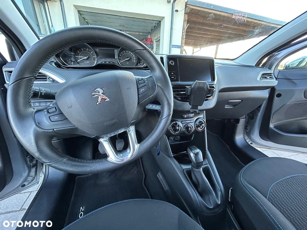 Peugeot 208 PureTech 82 Stop & Start Signature - 7