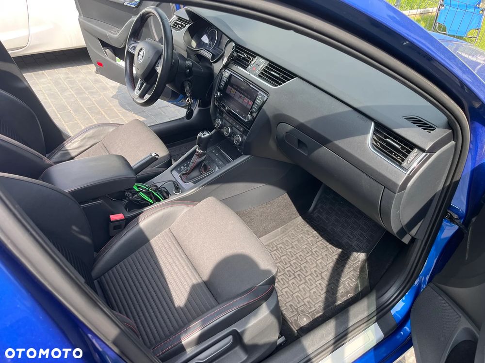 Skoda Octavia 2.0 TDI RS DSG - 15