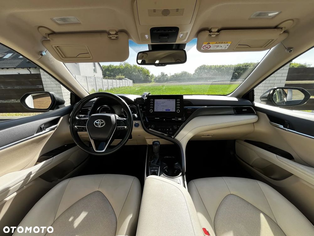 Toyota Camry 2.5 Hybrid Comfort CVT - 10