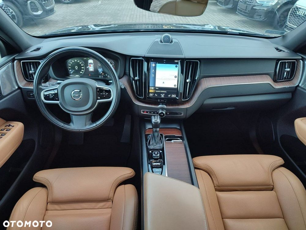 Volvo XC 60 T5 AWD Inscription - 8